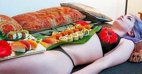 Những nhà hàng hút khách không phải nhờ đồ ăn - Ảnh 12. Những nhà hàng hút khách không phải nhờ đồ ăn - Ảnh 12.