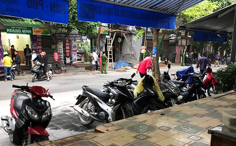 Thầy cúng chém cả nhà hàng xóm, 2 người chết - Ảnh 1. Thầy cúng chém cả nhà hàng xóm, 2 người chết - Ảnh 1.