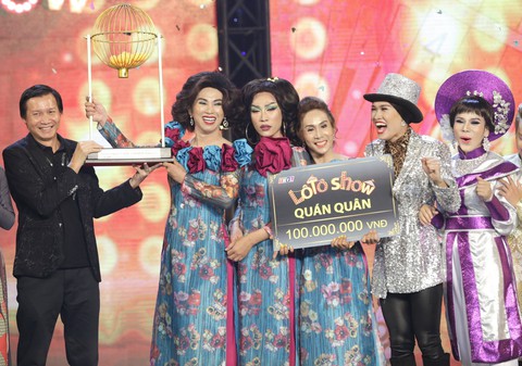 Sài Gòn Tân Thời đoạt quán quân Lô tô show - Gánh hát ngàn hoa - Ảnh 1. Sài Gòn Tân Thời đoạt quán quân Lô tô show - Gánh hát ngàn hoa - Ảnh 1.