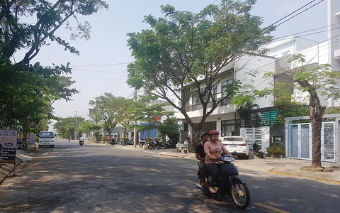 Người dân Đà Nẵng kêu khó trả nợ tiền sử dụng đất - Ảnh 1. Người dân Đà Nẵng kêu khó trả nợ tiền sử dụng đất - Ảnh 1.