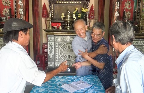 Trăm năm tìm kiếm họ hàng - Kỳ cuối: Kinh nghiệm kiếm tìm - Ảnh 3. Trăm năm tìm kiếm họ hàng - Kỳ cuối: Kinh nghiệm kiếm tìm - Ảnh 3.