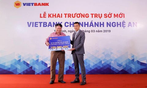 Vietbank chi nhánh Nghệ An khai trương trụ sở mới - Ảnh 2. Vietbank chi nhánh Nghệ An khai trương trụ sở mới - Ảnh 2.