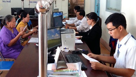 Hà Nội đề nghị không livestream, gí camera vào mặt cán bộ tiếp công dân - Ảnh 1. Hà Nội đề nghị không livestream, gí camera vào mặt cán bộ tiếp công dân - Ảnh 1.