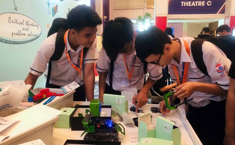 Đẩy mạnh ứng dụng công nghệ trong giáo dục - Ảnh 1. Đẩy mạnh ứng dụng công nghệ trong giáo dục - Ảnh 1.