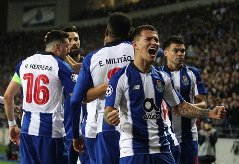 VAR ‘nổ’ trong hiệp phụ, Porto hạ AS Roma vào tứ kết Champions League - Ảnh 1. VAR ‘nổ’ trong hiệp phụ, Porto hạ AS Roma vào tứ kết Champions League - Ảnh 1.
