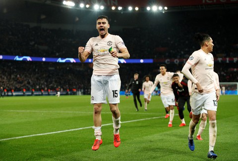 Lukaku và VAR giúp M.U ngược dòng khó tin, loại PSG - Ảnh 4. Lukaku và VAR giúp M.U ngược dòng khó tin, loại PSG - Ảnh 4.