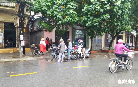 Thầy cúng vác dao chém cả nhà hàng xóm đã chết - Ảnh 1. Thầy cúng vác dao chém cả nhà hàng xóm đã chết - Ảnh 1.