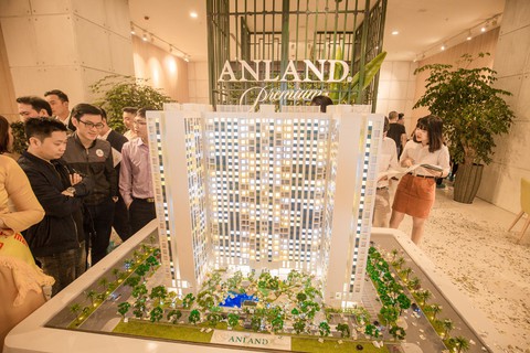 Giao dịch sôi động trong lễ khai trương căn hộ mẫu Anland Premium - Ảnh 2. Giao dịch sôi động trong lễ khai trương căn hộ mẫu Anland Premium - Ảnh 2.