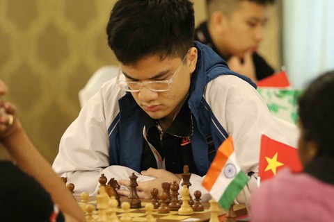 Trường Sơn, Anh Khôi bị chia điểm ngay ván đầu tiên - Ảnh 2. Trường Sơn, Anh Khôi bị chia điểm ngay ván đầu tiên - Ảnh 2.