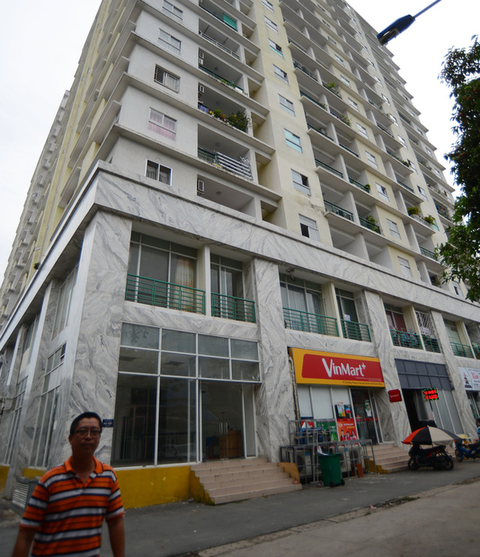 Vụ xiết nợ chung cư Khang Gia Tân Hương: Ngân hàng nói chủ đầu tư bất hợp tác - Ảnh 1. Vụ xiết nợ chung cư Khang Gia Tân Hương: Ngân hàng nói chủ đầu tư bất hợp tác - Ảnh 1.