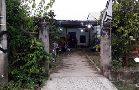 Người đàn ông tự thiêu ngoài đồng - Ảnh 1. Người đàn ông tự thiêu ngoài đồng - Ảnh 1.