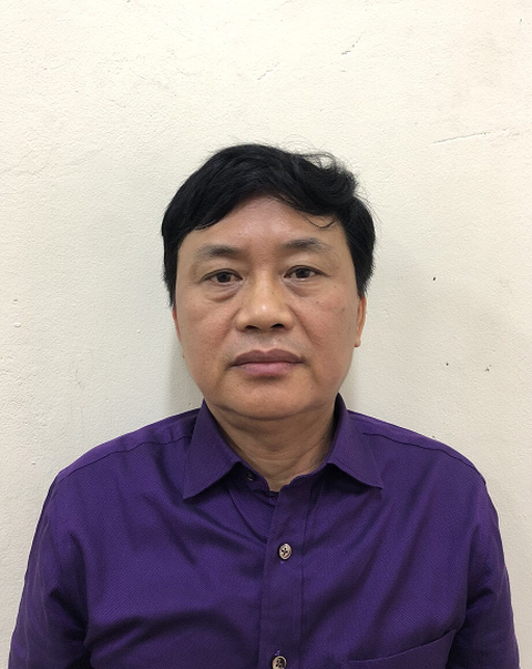 Bắt và khám nhà phó cục trưởng Cục Đường thủy nội địa - Ảnh 1. Bắt và khám nhà phó cục trưởng Cục Đường thủy nội địa - Ảnh 1.