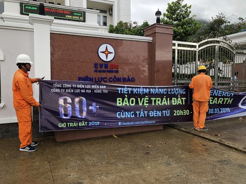 Giờ Trái đất 2019: cả nước tiết kiệm 917 triệu đồng tiền điện - Ảnh 1. Giờ Trái đất 2019: cả nước tiết kiệm 917 triệu đồng tiền điện - Ảnh 1.