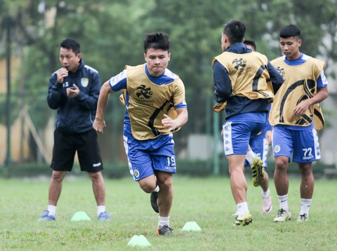 Quang Hải, Đình Trọng không thi đấu trận Hà Nội FC - Yangon United - Ảnh 1. Quang Hải, Đình Trọng không thi đấu trận Hà Nội FC - Yangon United - Ảnh 1.