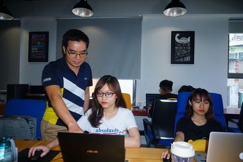 Cất bằng tiến sĩ Mỹ, về nước khởi nghiệp với hàng hiệu - Ảnh 1. Cất bằng tiến sĩ Mỹ, về nước khởi nghiệp với hàng hiệu - Ảnh 1.