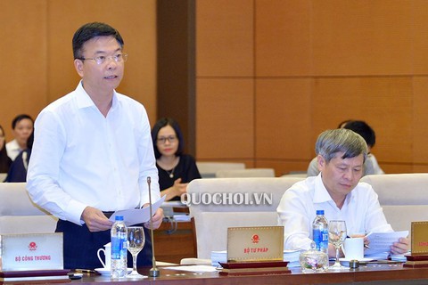 Đặt điều kiện với ngành kinh doanh dịch vụ phụ trợ bảo hiểm - Ảnh 1. Đặt điều kiện với ngành kinh doanh dịch vụ phụ trợ bảo hiểm - Ảnh 1.