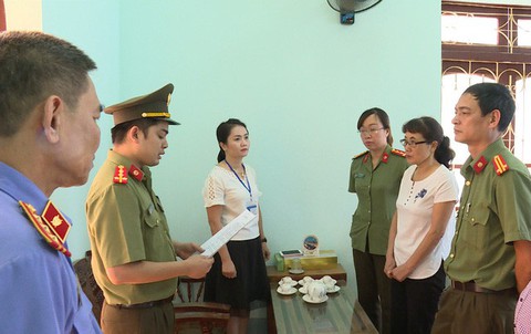 Thi 0 điểm, thí sinh con nhà giàu Sơn La được sửa điểm thành 9 - Ảnh 1. Thi 0 điểm, thí sinh con nhà giàu Sơn La được sửa điểm thành 9 - Ảnh 1.