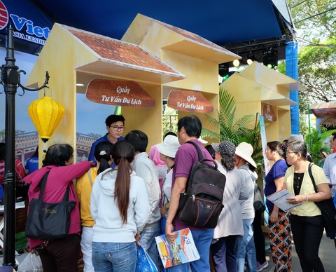 Nhiều khuyến mãi hấp dẫn tại Ngày hội du lịch TP.HCM 2019 - Ảnh 2. Nhiều khuyến mãi hấp dẫn tại Ngày hội du lịch TP.HCM 2019 - Ảnh 2.