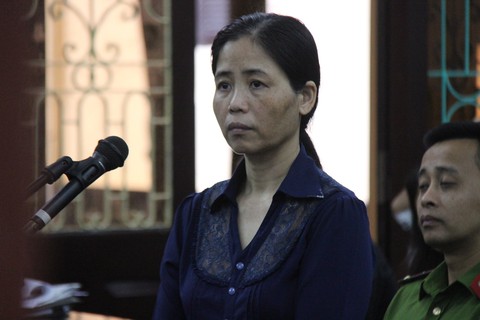Phạt nữ y sĩ làm hơn 100 trẻ mắc sùi mào gà 10 năm tù - Ảnh 1. Phạt nữ y sĩ làm hơn 100 trẻ mắc sùi mào gà 10 năm tù - Ảnh 1.