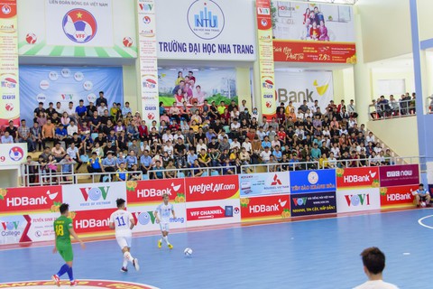 Xác định 4 đội tham dự VCK futsal quốc gia 2019 - Ảnh 2. Xác định 4 đội tham dự VCK futsal quốc gia 2019 - Ảnh 2.