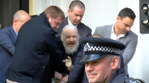 Vụ Wikileaks: Cảnh sát Anh nói bắt Julian Assange vì Mỹ - Ảnh 1. Vụ Wikileaks: Cảnh sát Anh nói bắt Julian Assange vì Mỹ - Ảnh 1.