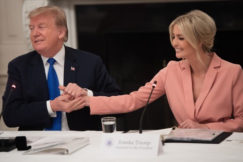Ông Trump tiết lộ muốn đưa con gái làm Chủ tịch Ngân hàng Thế giới - Ảnh 1. Ông Trump tiết lộ muốn đưa con gái làm Chủ tịch Ngân hàng Thế giới - Ảnh 1.