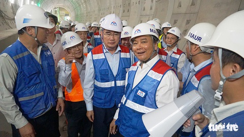 Thủ tướng: Phải hoàn thành dự án metro số 1 cuối năm 2020 - Ảnh 1. Thủ tướng: Phải hoàn thành dự án metro số 1 cuối năm 2020 - Ảnh 1.
