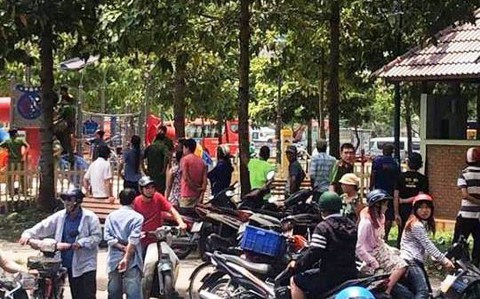 Bắt nghi phạm hiếp dâm và dâm ô 2 bé gái trong công viên - Ảnh 2. Bắt nghi phạm hiếp dâm và dâm ô 2 bé gái trong công viên - Ảnh 2.