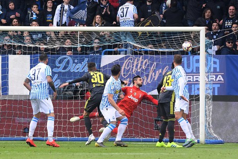 Thua ngược SPAL, Juventus vẫn chưa thể vô địch - Ảnh 2. Thua ngược SPAL, Juventus vẫn chưa thể vô địch - Ảnh 2.