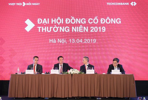 Techcombank đặt mục tiêu lãi 11.750 tỉ đồng năm 2019 - Ảnh 1. Techcombank đặt mục tiêu lãi 11.750 tỉ đồng năm 2019 - Ảnh 1.