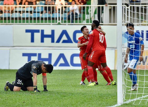 Minh Vương tỏa sáng, Văn Toàn - Việt Hưng lập công - Ảnh 2. Minh Vương tỏa sáng, Văn Toàn - Việt Hưng lập công - Ảnh 2.