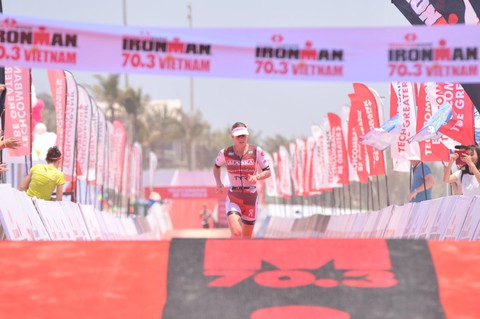 Theo đuổi ước mơ với tinh thần thép IRONMAN - Ảnh 1. Theo đuổi ước mơ với tinh thần thép IRONMAN - Ảnh 1.