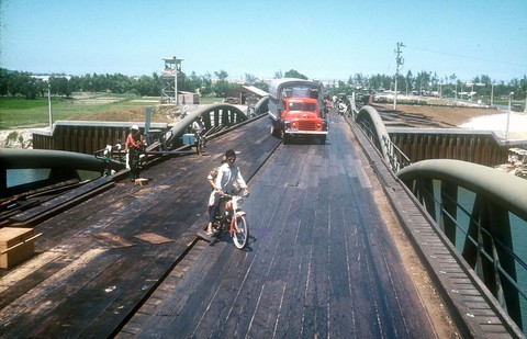 Những nhịp cầu phát triển Đà Nẵng - Kỳ 7: Giữ lại cây cầu ký ức - Ảnh 3. Những nhịp cầu phát triển Đà Nẵng - Kỳ 7: Giữ lại cây cầu ký ức - Ảnh 3.