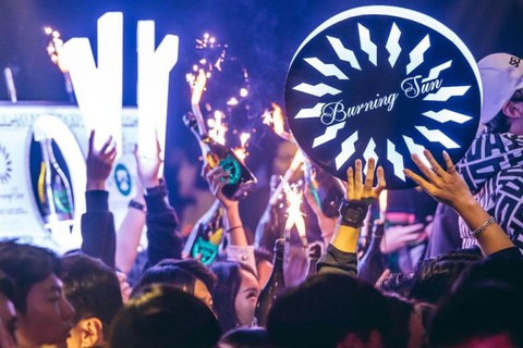 Mảng tối tại quận Gangnam xa hoa của Hàn Quốc - Ảnh 1. Mảng tối tại quận Gangnam xa hoa của Hàn Quốc - Ảnh 1.