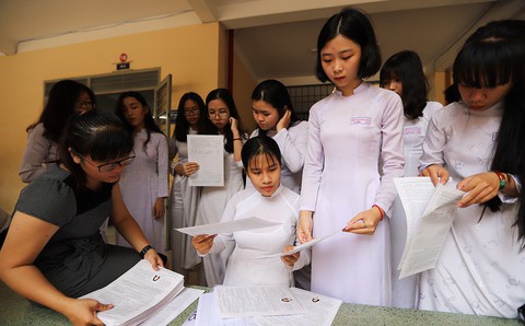 Cấm thi hay không thí sinh gian lận điểm thi? - Ảnh 4. Cấm thi hay không thí sinh gian lận điểm thi? - Ảnh 4.