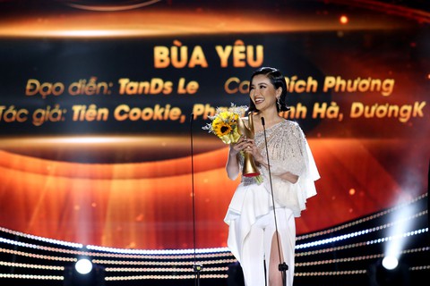 Cống hiến 2019: Gần hơn thị trường, Đông Nhi thắng giải Ca sĩ của năm - Ảnh 5. Cống hiến 2019: Gần hơn thị trường, Đông Nhi thắng giải Ca sĩ của năm - Ảnh 5.