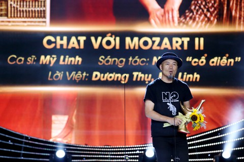 Cống hiến 2019: Gần hơn thị trường, Đông Nhi thắng giải Ca sĩ của năm - Ảnh 6. Cống hiến 2019: Gần hơn thị trường, Đông Nhi thắng giải Ca sĩ của năm - Ảnh 6.