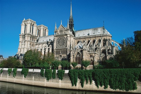 Những cột mốc khiến Nhà thờ Đức Bà Paris nổi tiếng - Ảnh 1. Những cột mốc khiến Nhà thờ Đức Bà Paris nổi tiếng - Ảnh 1.