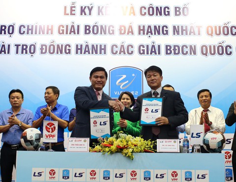 Giải hạng Nhất quốc gia 2019 được tài trợ gấp 3 lần mùa giải 2018 - Ảnh 1. Giải hạng Nhất quốc gia 2019 được tài trợ gấp 3 lần mùa giải 2018 - Ảnh 1.