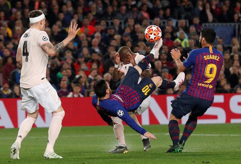 90 phút mang cảm xúc trái ngược của Messi và Ronaldo - Ảnh 7. 90 phút mang cảm xúc trái ngược của Messi và Ronaldo - Ảnh 7.