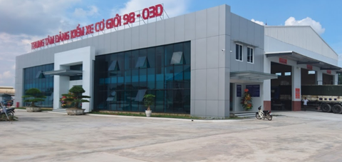 Đóng cửa trung tâm đăng kiểm cấp khống giấy chứng nhận và tem kiểm định - Ảnh 1. Đóng cửa trung tâm đăng kiểm cấp khống giấy chứng nhận và tem kiểm định - Ảnh 1.