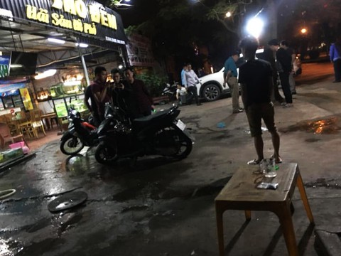 Bị đòi nợ, nam thanh niên nổ súng, đuổi đánh chủ nợ - Ảnh 1. Bị đòi nợ, nam thanh niên nổ súng, đuổi đánh chủ nợ - Ảnh 1.