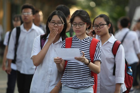 Hà Nội tìm giải pháp giảm nhiệt tuyển sinh đầu cấp - Ảnh 2. Hà Nội tìm giải pháp giảm nhiệt tuyển sinh đầu cấp - Ảnh 2.