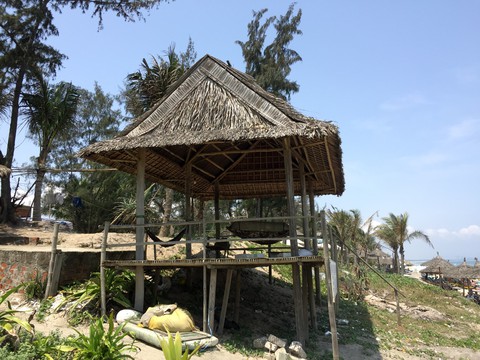 Bãi biển An Bàng, Hội An bị xâu xé: Chính quyền phường tê liệt, bất lực - Ảnh 2. Bãi biển An Bàng, Hội An bị xâu xé: Chính quyền phường tê liệt, bất lực - Ảnh 2.