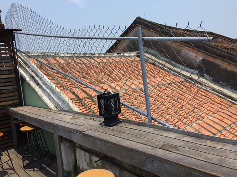Nằm lên mái nhà cổ để chụp ảnh cưới tại Hội An - Ảnh 4. Nằm lên mái nhà cổ để chụp ảnh cưới tại Hội An - Ảnh 4.