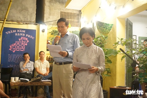 Hơn 350 người đọc Mây trắng của đời tôi mừng sinh nhật Lưu Quang Vũ - Ảnh 4. Hơn 350 người đọc Mây trắng của đời tôi mừng sinh nhật Lưu Quang Vũ - Ảnh 4.