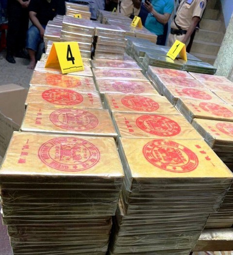 Rùng mình cảnh ma túy đựng trong bao tải, chất thành đống tuồn vào Việt Nam - Ảnh 14. Rùng mình cảnh ma túy đựng trong bao tải, chất thành đống tuồn vào Việt Nam - Ảnh 14.