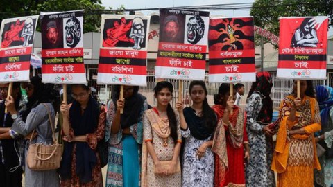 Nữ sinh Bangladesh bị thiêu sống tại trường vì tố hiệu trưởng quấy rối tình dục - Ảnh 3. Nữ sinh Bangladesh bị thiêu sống tại trường vì tố hiệu trưởng quấy rối tình dục - Ảnh 3.