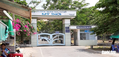Kỷ luật 7 học sinh đánh bạn vì đụng vào người không xin lỗi - Ảnh 1. Kỷ luật 7 học sinh đánh bạn vì đụng vào người không xin lỗi - Ảnh 1.