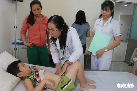 TP.HCM tăng cường kiểm tra việc cung cấp suất ăn cho học sinh - Ảnh 1. TP.HCM tăng cường kiểm tra việc cung cấp suất ăn cho học sinh - Ảnh 1.